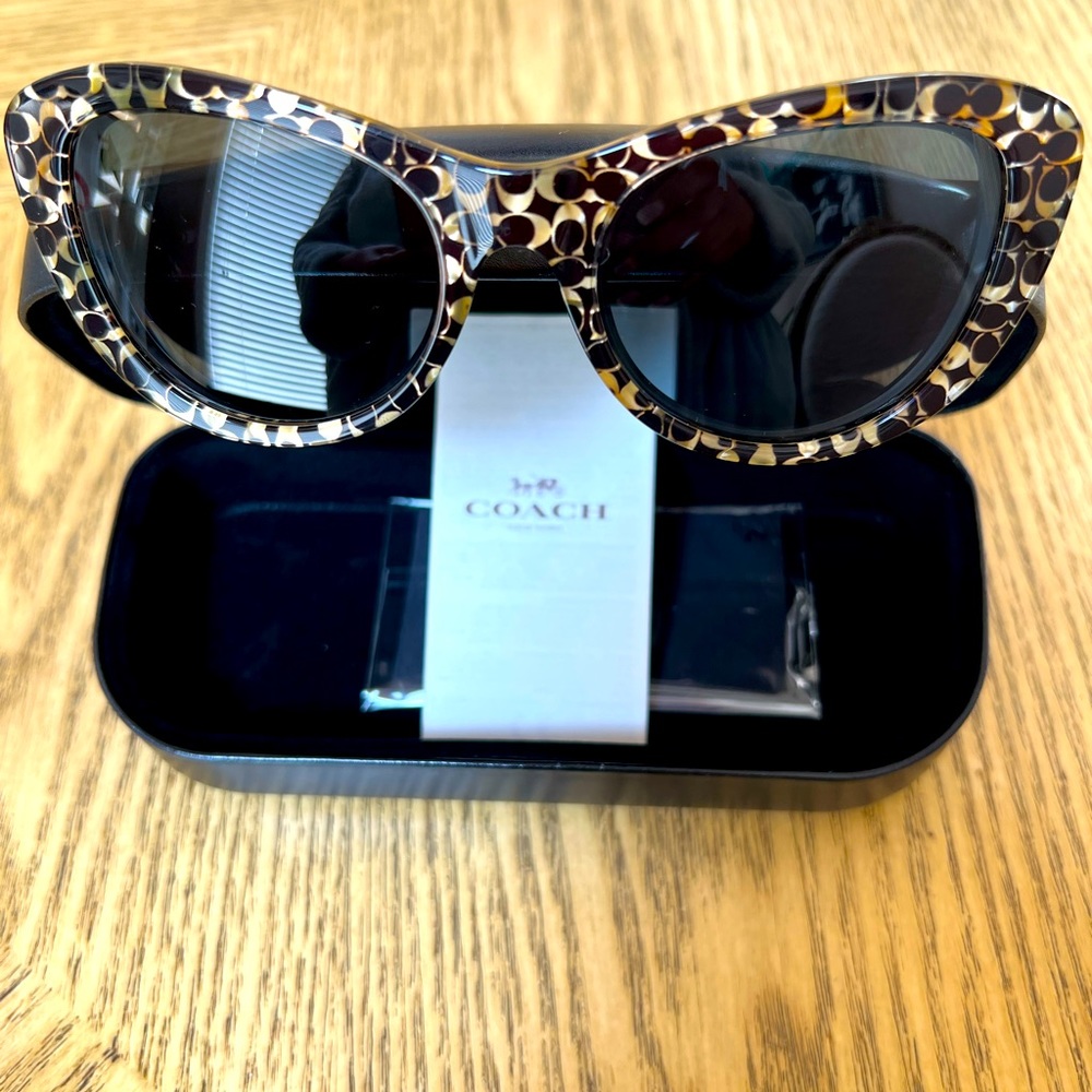 COACH SUNGLASSES with Case